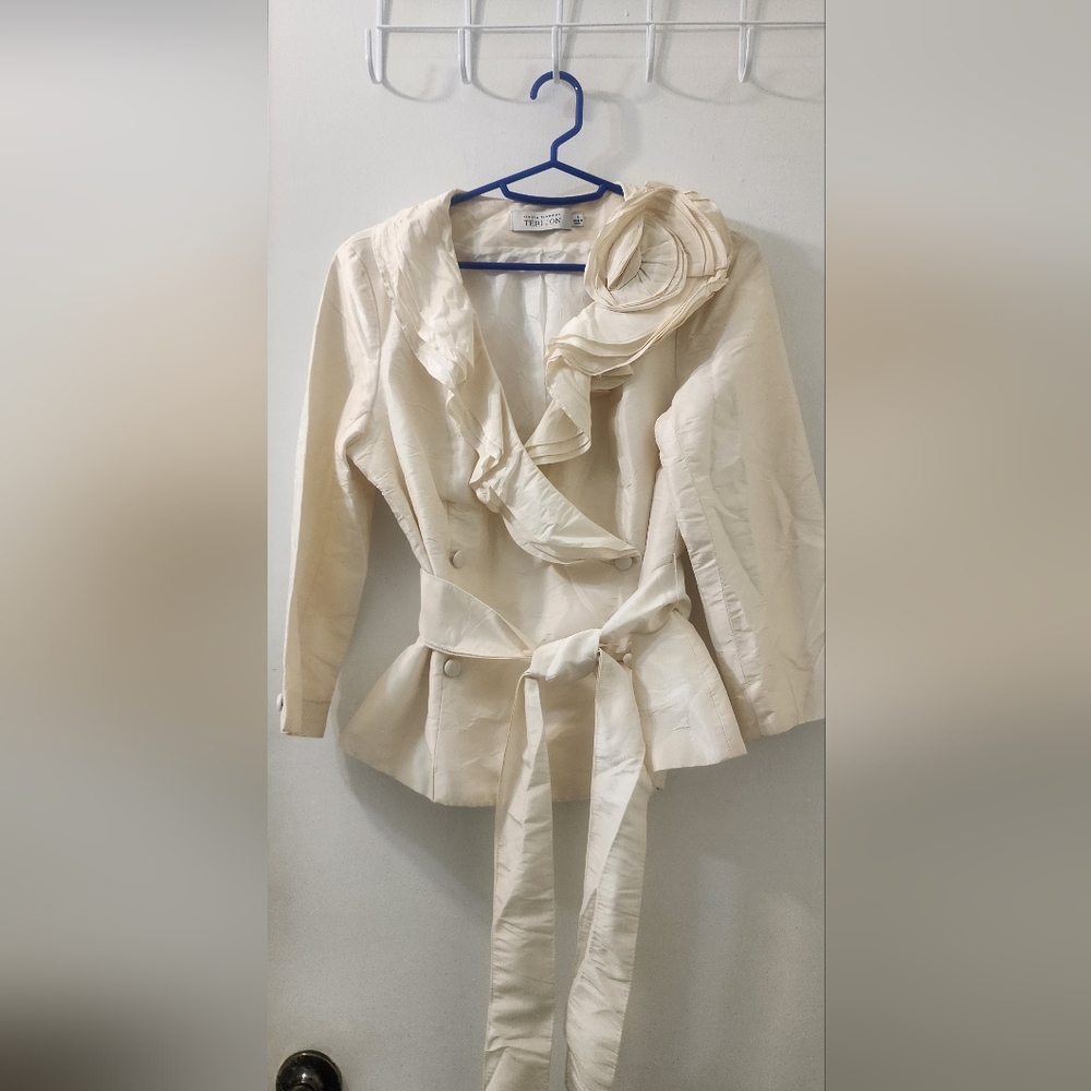 Vintage‎ Rickie Freeman Teri Jon E Cream 100 % Silk Peplum Ruffle Jacket Size 6